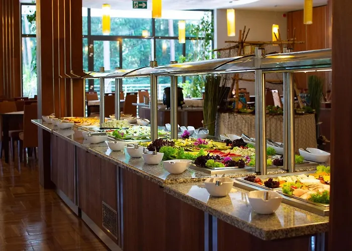 蓝色娱乐中心大酒店 Łukęcin